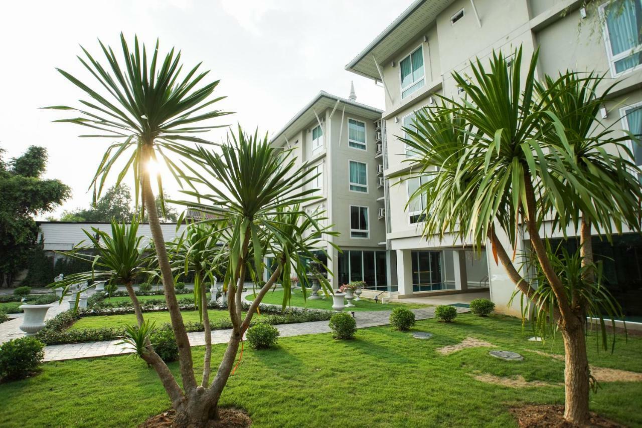 Nantra Chiangmai Riverfront Hotel Chiang Mai Exterior photo