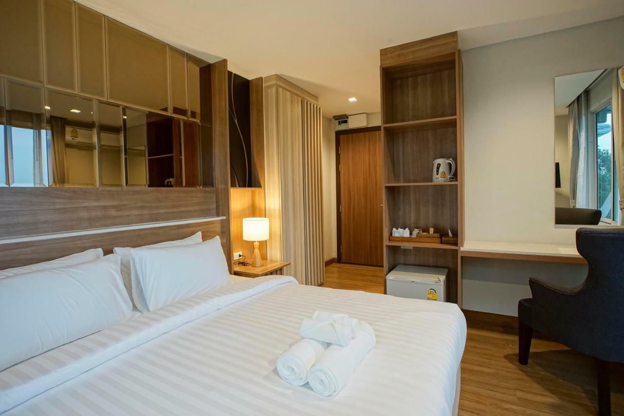 Nantra Chiangmai Riverfront Hotel Chiang Mai Exterior photo