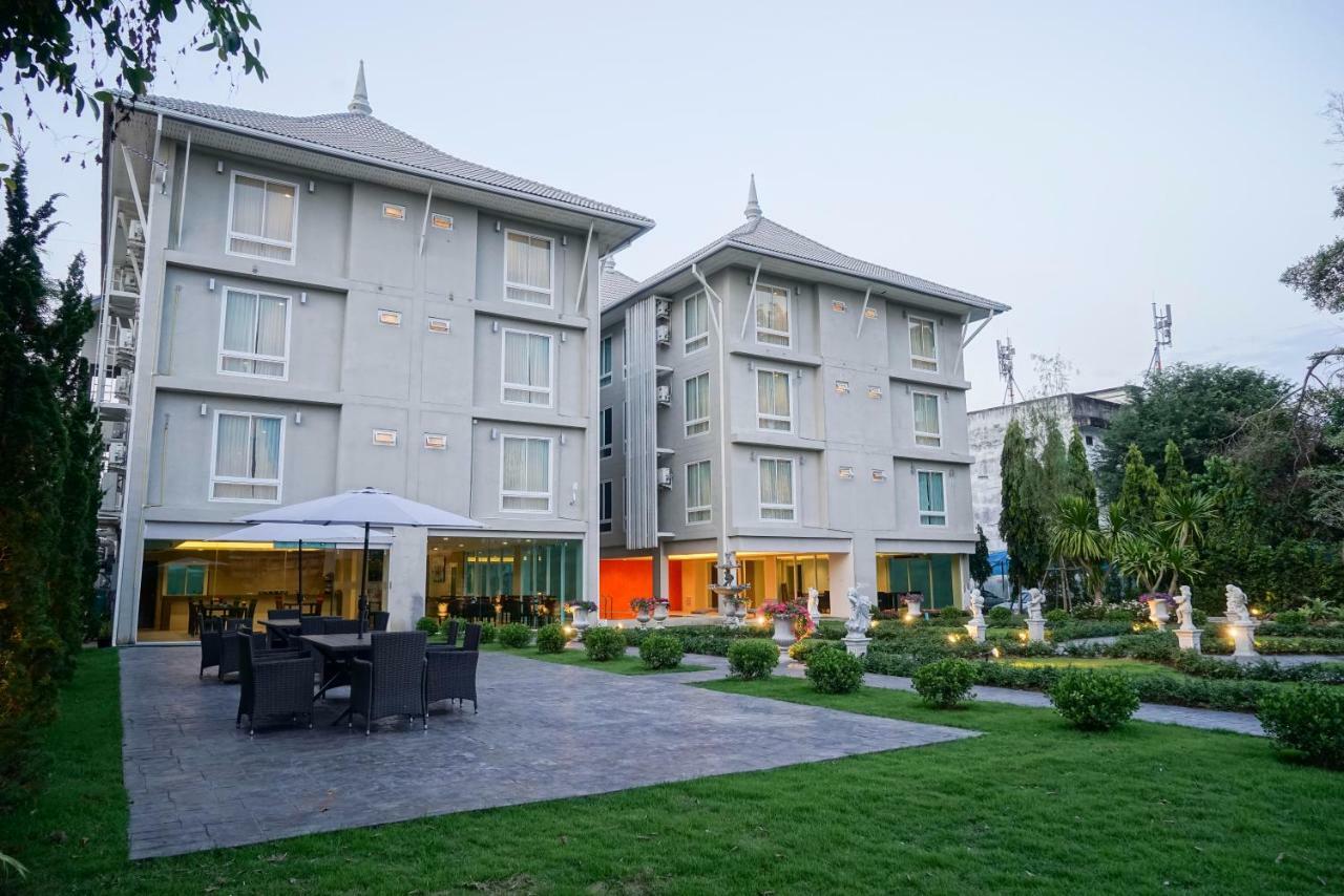 Nantra Chiangmai Riverfront Hotel Chiang Mai Exterior photo