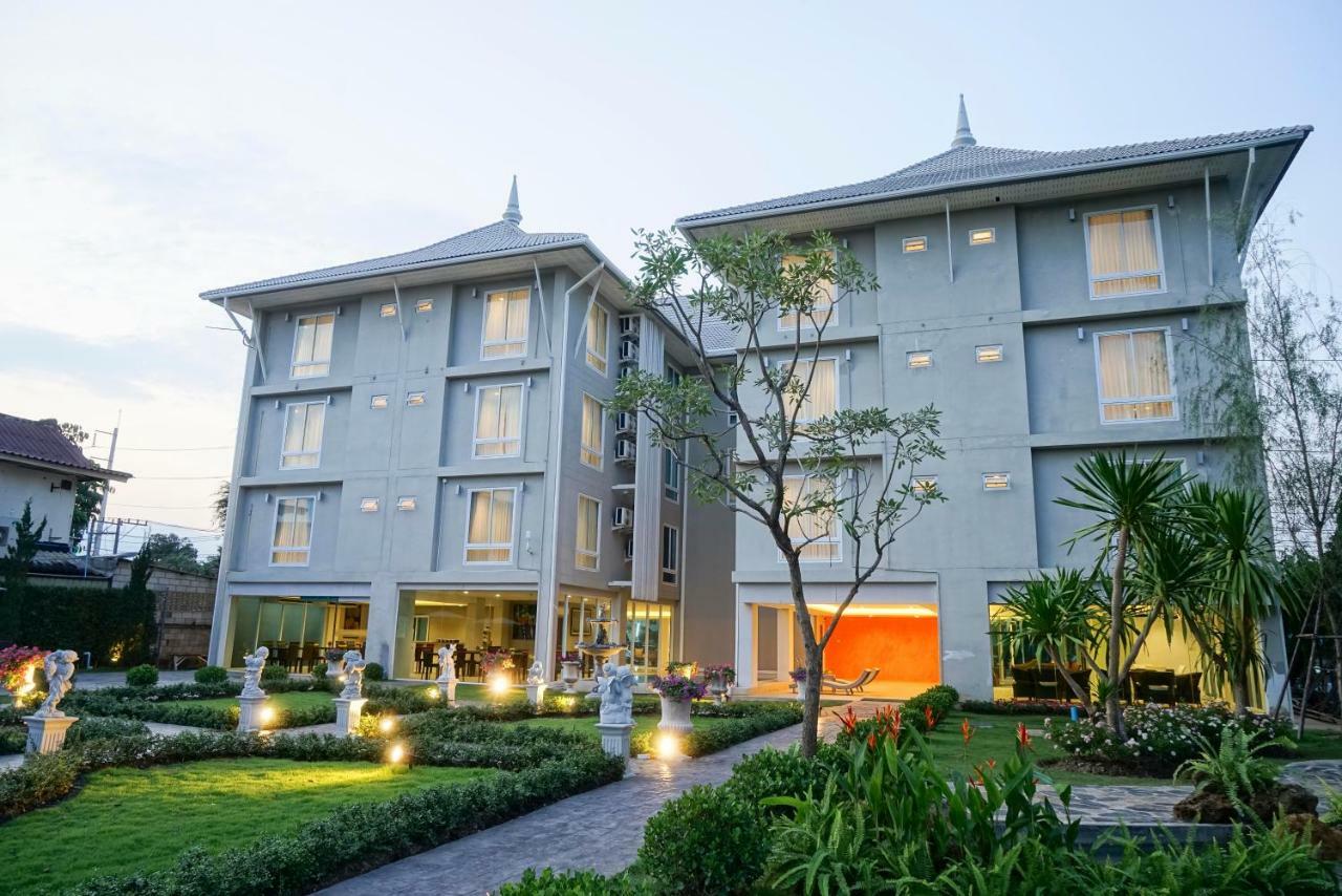 Nantra Chiangmai Riverfront Hotel Chiang Mai Exterior photo
