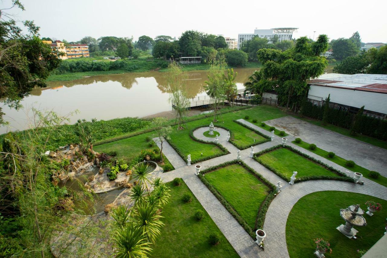 Nantra Chiangmai Riverfront Hotel Chiang Mai Exterior photo