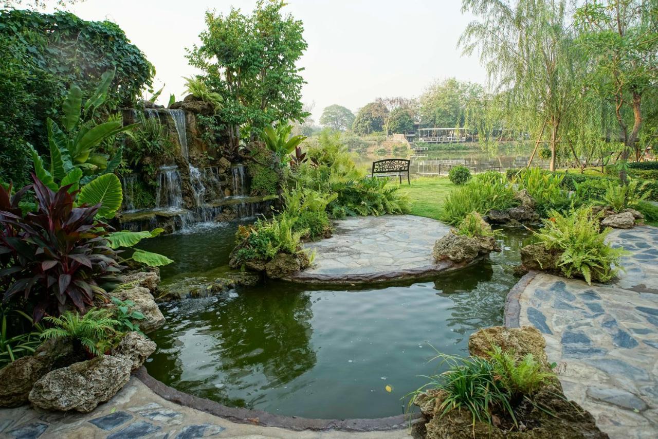 Nantra Chiangmai Riverfront Hotel Chiang Mai Exterior photo